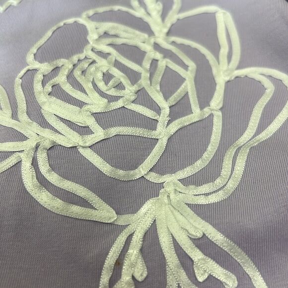 J. Crew Factory Cg033 Purple Embroidered flower graphic tee size M. NWT - Picture 8 of 12